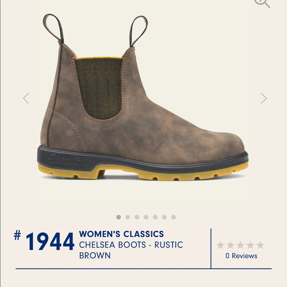 Brown women’s blundstones